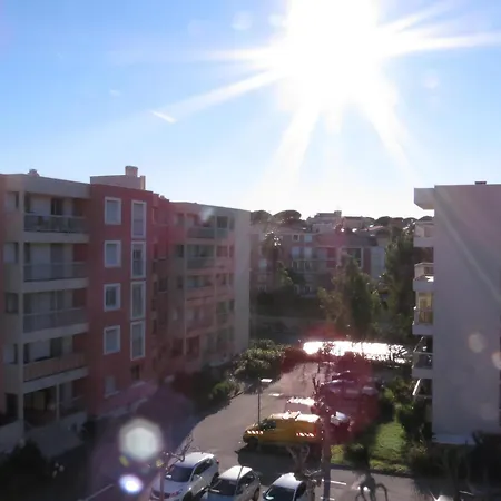 Appartement Avec Cabine, Piscine, Parking Privé, Proche Plages à - Fr-1-780-7 Sainte-Maxime