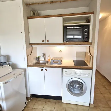 Appartement Avec Cabine, Piscine, Parking Privé, Proche Plages à - Fr-1-780-7 *